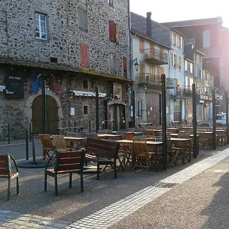 Gite Du Mas Jourdane, Apartman Anglès